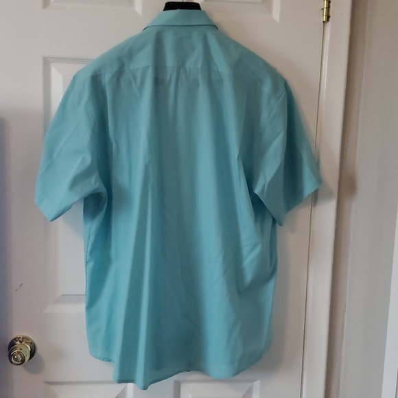 2/$20 Eccolo sport short sleeve button down - Picture 3 of 3